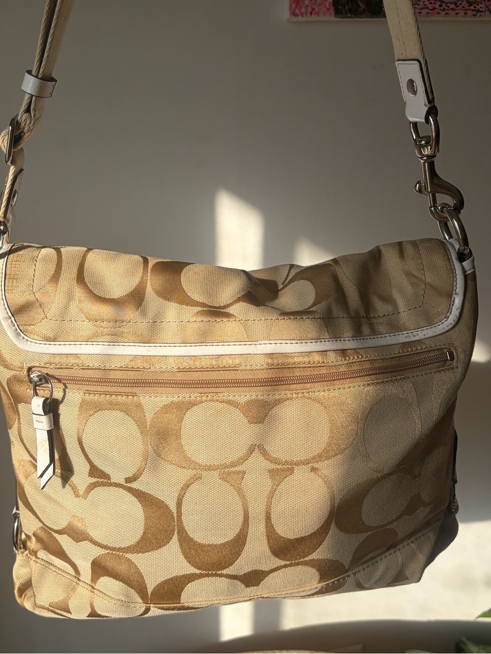 Coach Tan Signature Canvas Shoulder Bag - Picture 3 of 4